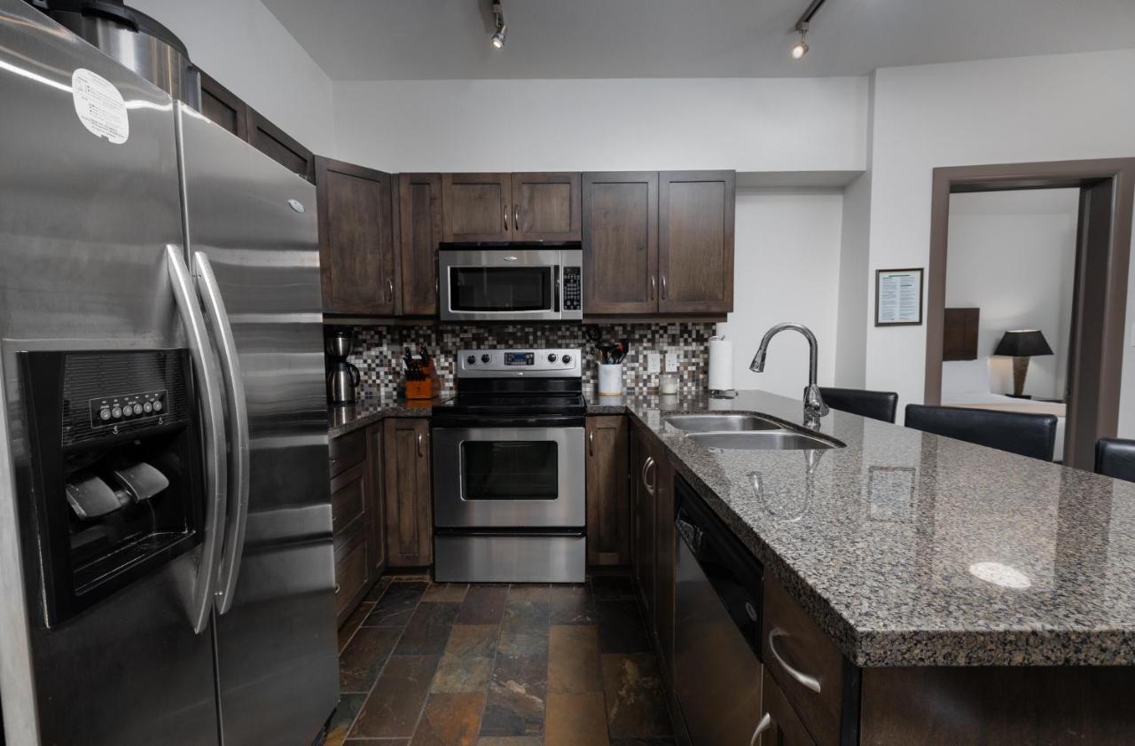 Upgraded Lakeside Resort Dream Vacation Home Kelowna Eksteriør billede