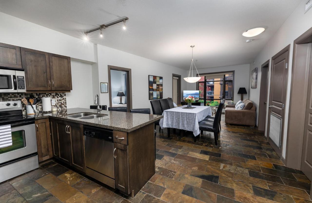 Upgraded Lakeside Resort Dream Vacation Home Kelowna Eksteriør billede
