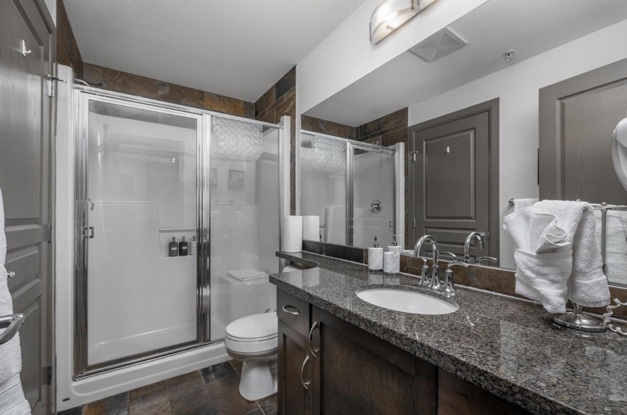 Upgraded Lakeside Resort Dream Vacation Home Kelowna Eksteriør billede