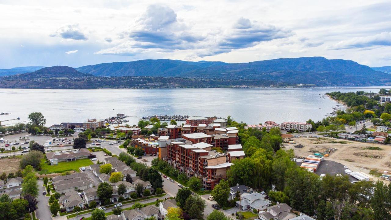 Upgraded Lakeside Resort Dream Vacation Home Kelowna Eksteriør billede