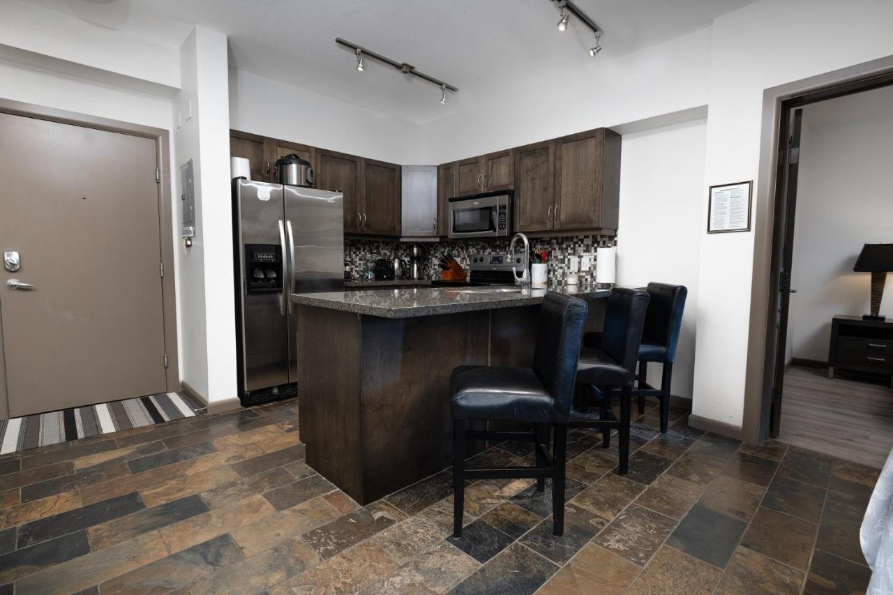 Upgraded Lakeside Resort Dream Vacation Home Kelowna Eksteriør billede